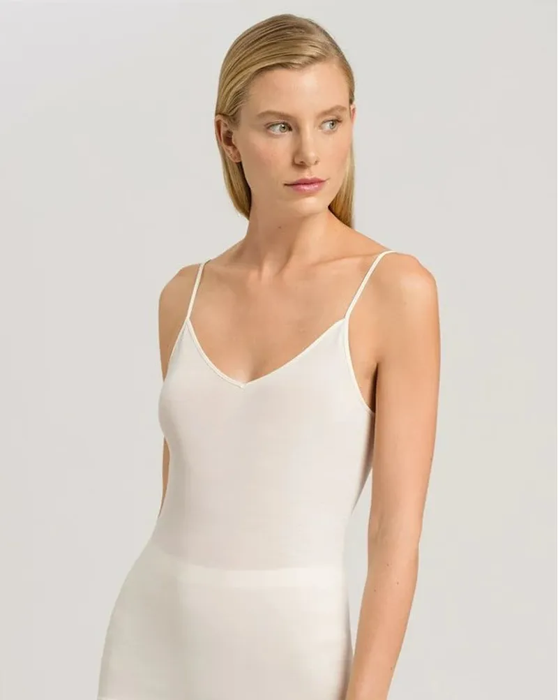 Hanro Woolen Silk Spaghetti Strap Top in Cream